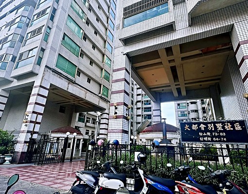 ღ好房找神隊友ღ含管理費*松竹北屯商圈大四房超大空間 - Image 2