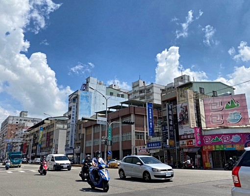 捷運美學😍有陽台.台水電可租補~承辦 - Image 16