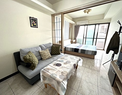 鄉城陽光大套房 - Image 1