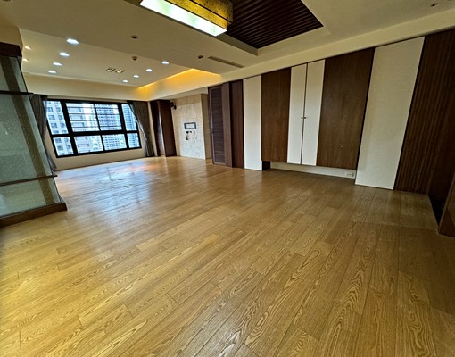 賺錢屋精緻4房市政(附傢俱電可談) - Image 2