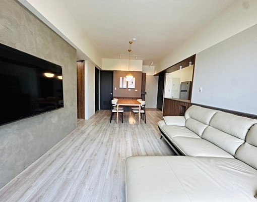 可租補!國家強棒品味精裝3房平車含管 - Image 1