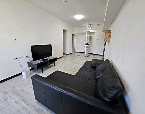 平鎮大潤發中豐路電梯二房+車位 - Image 1