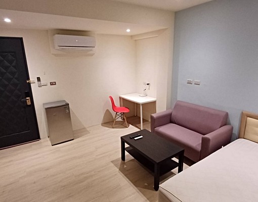 萬能學生最愛~裝潢溫馨沙發套房 - Image 5