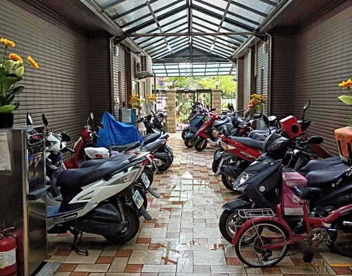 中原大學、電梯社區,獨立陽台、光線好、0911071500 - Image 8