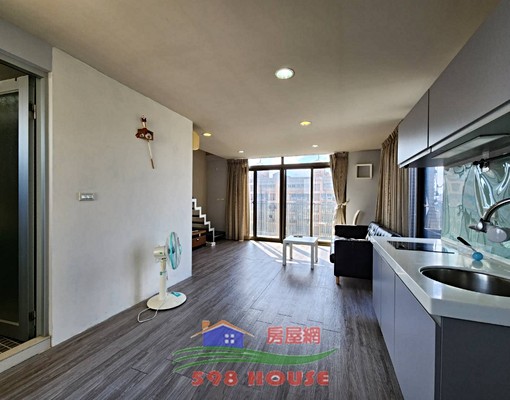 竹北租屋近享平方。稀有大露台樓中樓。兩房含車位 - Image 1