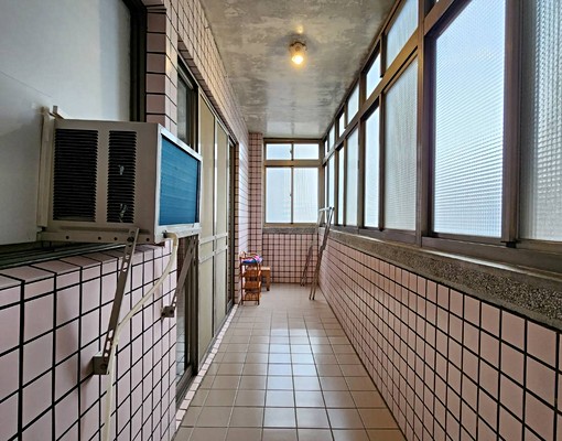 竹北國中旁。超優惠美三房。搶手出租 - Image 11