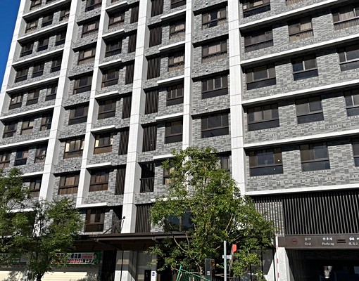 鳳鳴特區心綻兩房平車 - Image 1