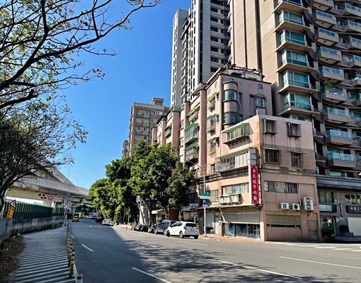 近A9捷運站~全新採光大套房 - Image 5