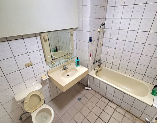 家庭式付車位,租金含管理費,清潔費,車位費,可包裹代收近學區 - Image 8