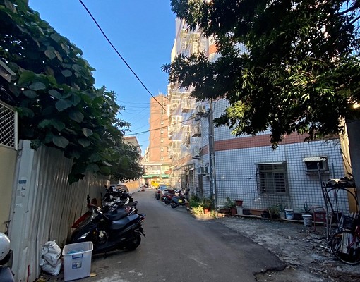 科博館旁/全新裝潢巷弄內透天爬梯2樓正一房一廳/可貓可租補 - Image 14