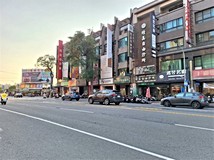自由三路✨自由黃昏市場大地..