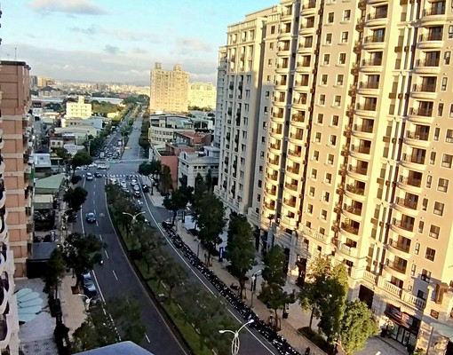 全新住宅家電家具~高樓層景觀戶 - Image 1