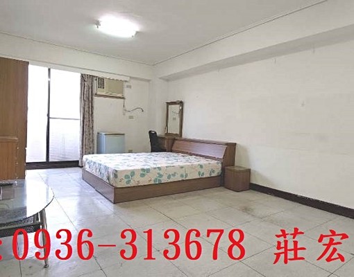 西區12坪大套房.近SOGO(禁菸) - Image 2