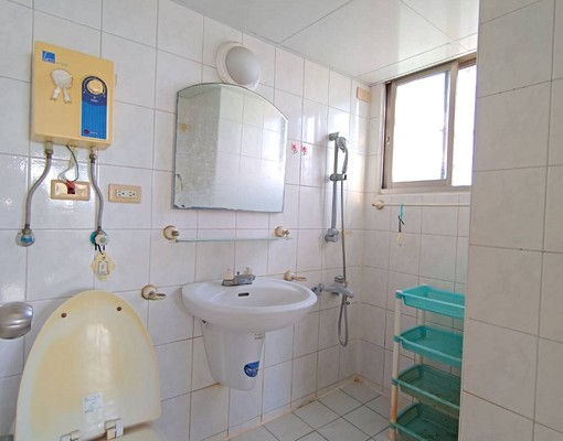 可租補🏠高雄車站|樓中樓採光陽台套房 - Image 3