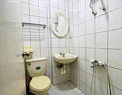 多間可選💖超值採光套房💖室內機車位💖可租補 - Image 8