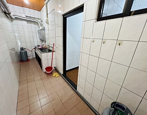 電梯優質三房-格局方正屋況優-台水電計價 - Image 11