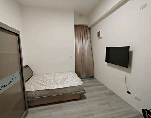 站前商圈大套房有客廳陽台可社宅可補助 - Image 2