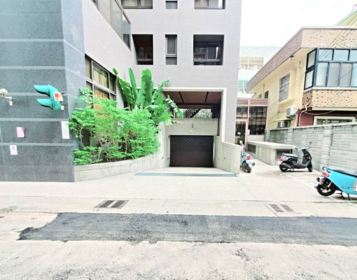 勤美草悟道旁勝美LAONE精品豪宅(含管理費需要平車可談) - Image 14