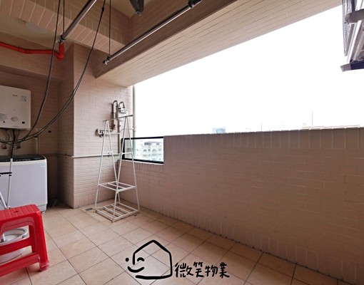 亞灣區和宜漂亮木質裝潢1房~微笑物業 - Image 8