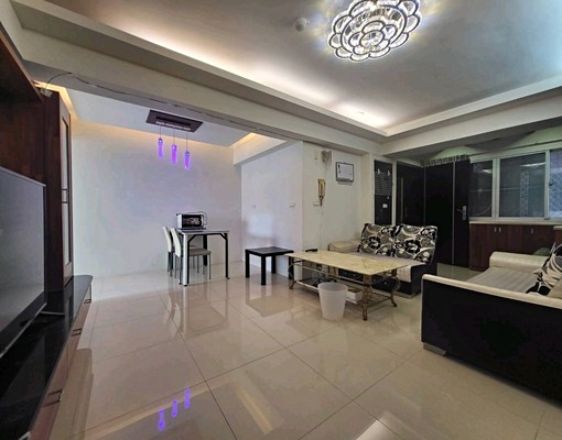 正東區近崇明國小三房平車 - Image 1