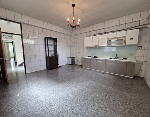 有獨立廚房@鄰便利商店@路邊好停汽車@租補可 - Image 9