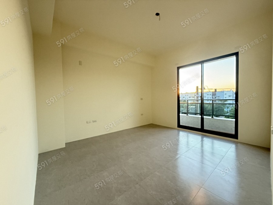 順光8樣/實品屋