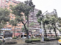 中山北路一段台北車站250米..