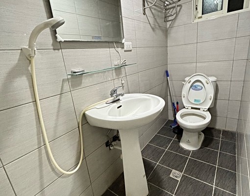 屋主自租｜獨立套房｜可租補｜近捷運｜中山醫 - Image 10