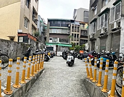 泰順公園旁高雅分租套房 - Image 1