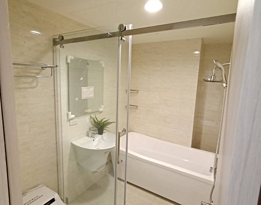 亞灣愛情河,河景飯店宅,近駁二輕軌 - Image 16