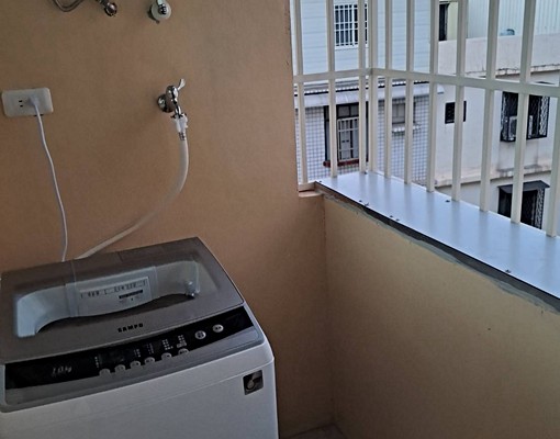 王公路全新透天電梯/套房/陽台型 - Image 10