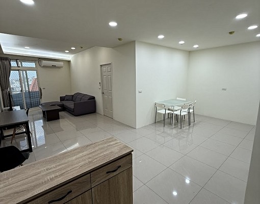 沙鹿家樂福正對面七樓電梯裝潢時尚住宅 - Image 2