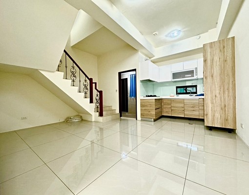 超美❤️臨路透天❤️四房車庫別墅🏡現況出租❤️ - 591租屋網 - Image 2