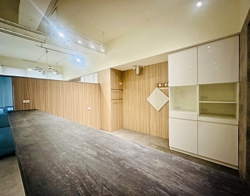 ⭐豐原向陽商圈百坪透店⭐ - Image 1