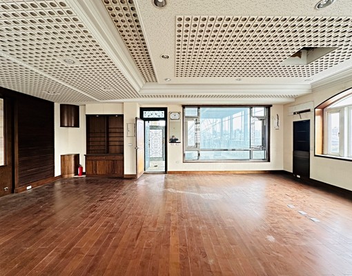 縣政九路住家型辦公室6+7樓，可磋商改格局．價格可談 - Image 2