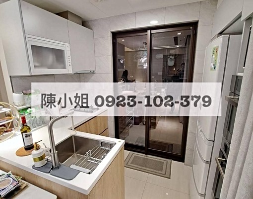 §屋齡新精緻裝潢採光兩房傢俱家電齊全.約看屋請提供名片 - Image 5