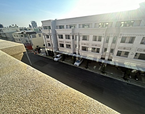 新成屋,交通便利,生活機能佳 - Image 1