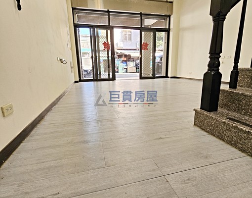 ✿地點好超值✿門前停車透天整棟✿住辦皆宜寬敞4房 - Image 5