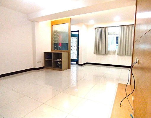 免仲可補助透天大四房龜山工業區鳳鳴車站 - Image 2