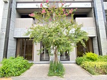 南屯路二段八期南屯全新樓店..