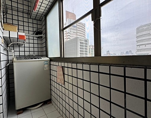 社宅🏠中山一長明商圈採光陽台套房近高雄車站愛窩 - Image 6