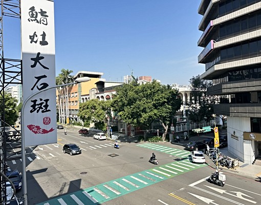 「教育大學商業區出租!50坪空間多元用途|獨立出入口 - Image 2