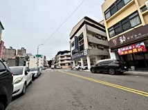 青島路三段臨路店面❤️可營..