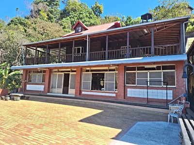 六龜養生水療木屋別墅(淨閑山莊)