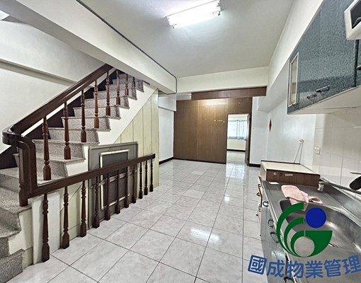 國成租屋-永康優選透天樓店 - Image 9
