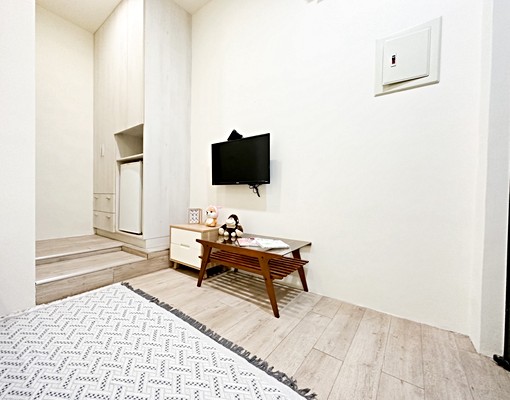 大遠百/新光❇電梯❇精品商務旅店設計❇大衛浴獨洗❇便宜租 - Image 8