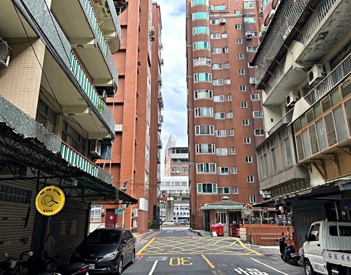 銘德街健康四樓美寓.生活機能佳 - Image 1