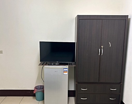 套房出租公園好停車室內機車近喜美百貨 - Image 9