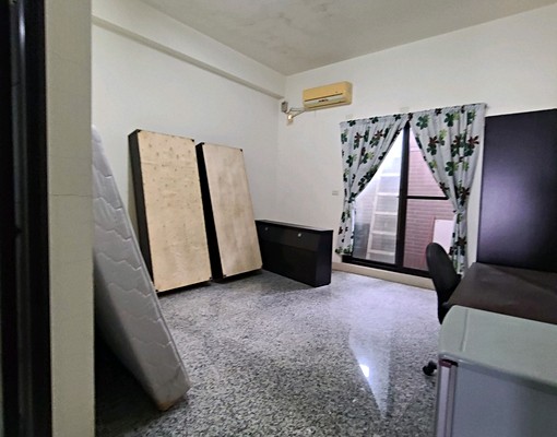 員工宿舍|九大房店面透天|台積電13分鐘|騎樓平車 - Image 2