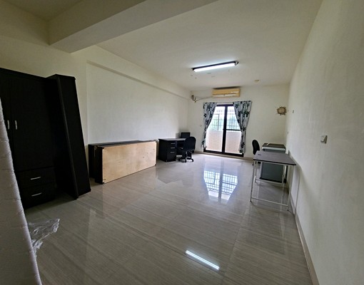 員工宿舍|九大房店面透天|台積電13分鐘|騎樓平車 - Image 6